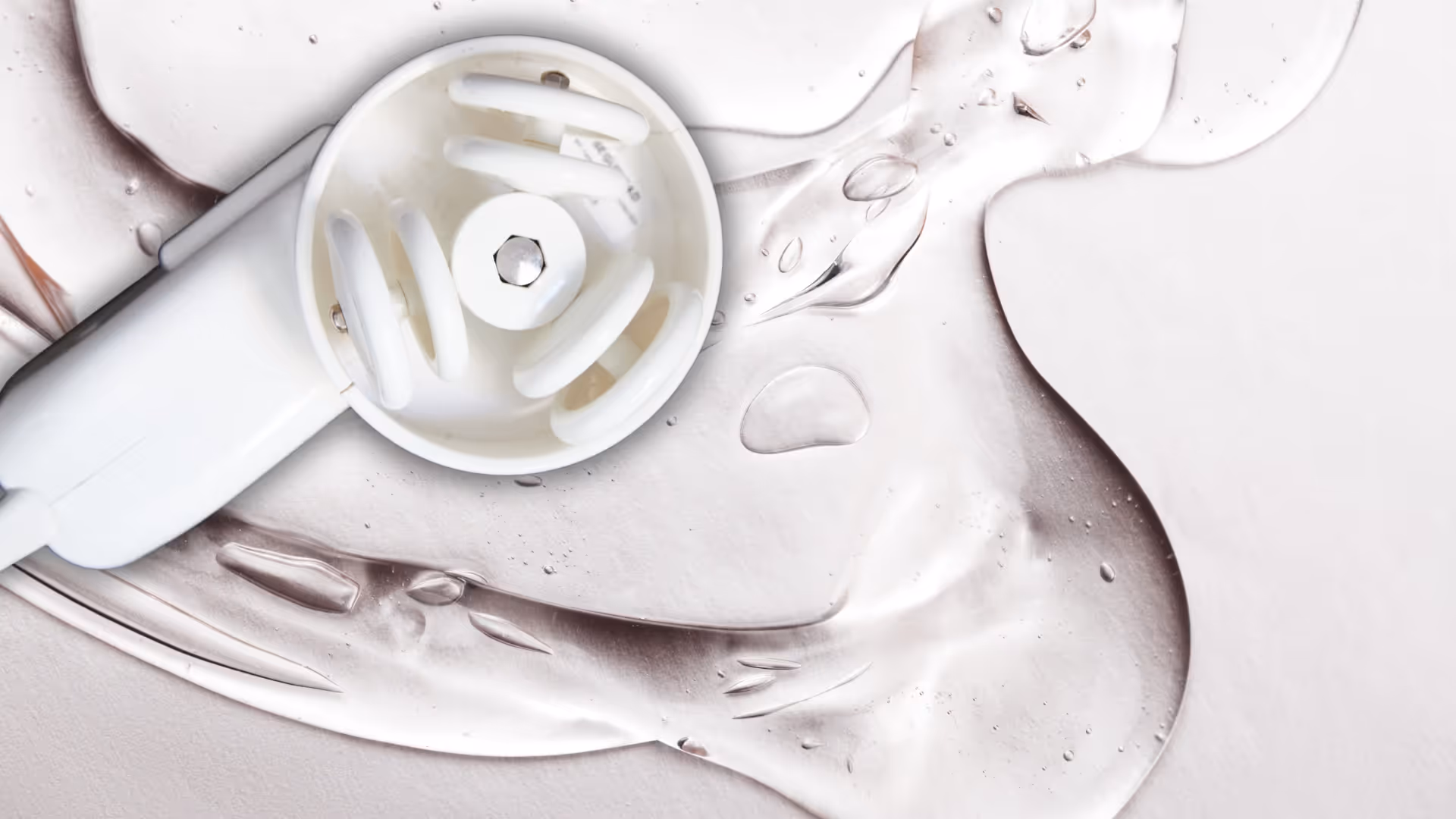 Retinol facial y corporal: potencia sus efectos con Masster Plus